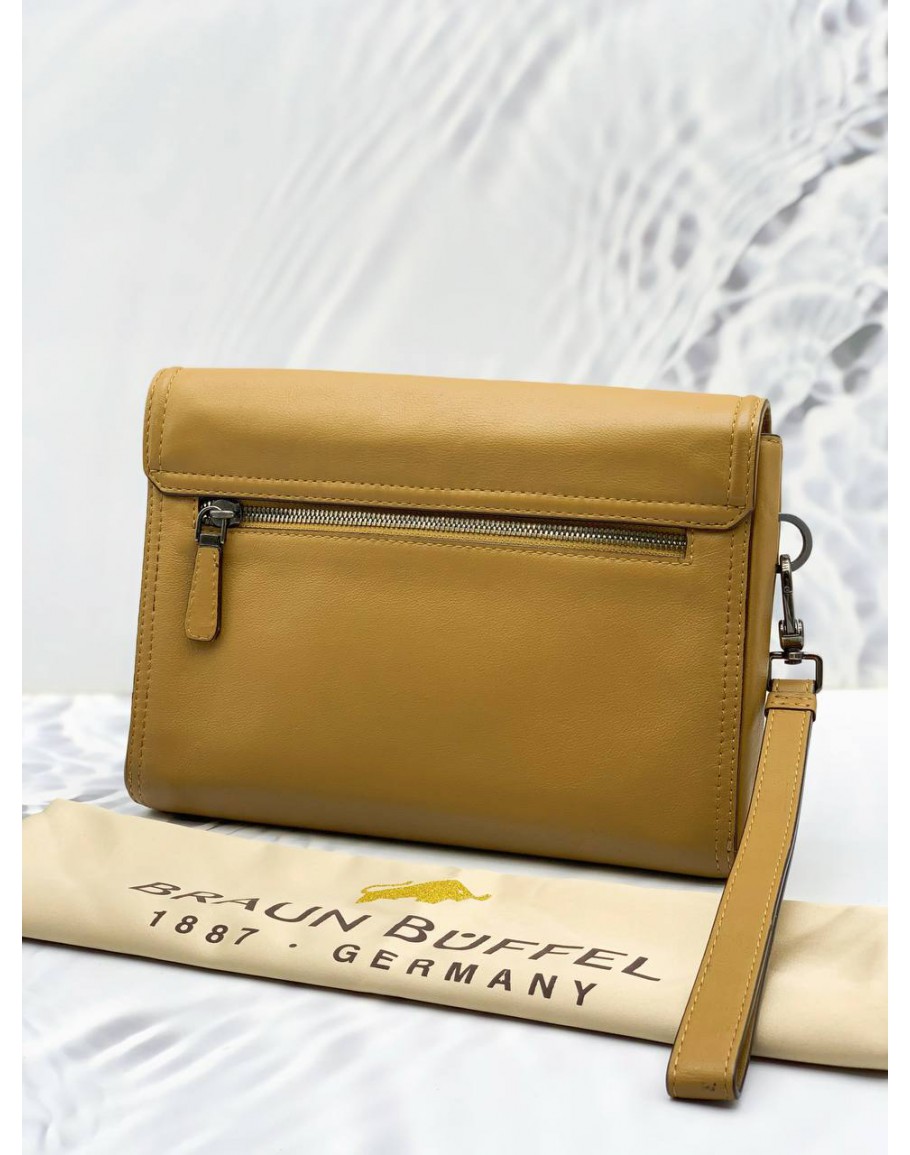 Clutch on sale braun buffel